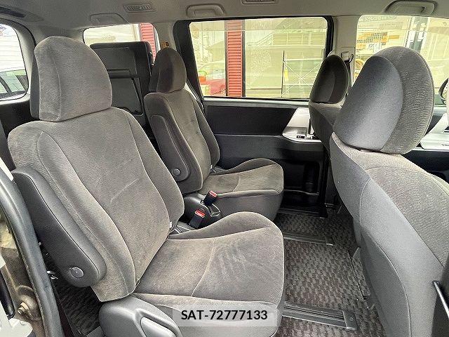 Toyota NOAH 2013-03 7878414-9