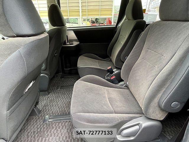 Toyota NOAH 2013-03 7878414-12
