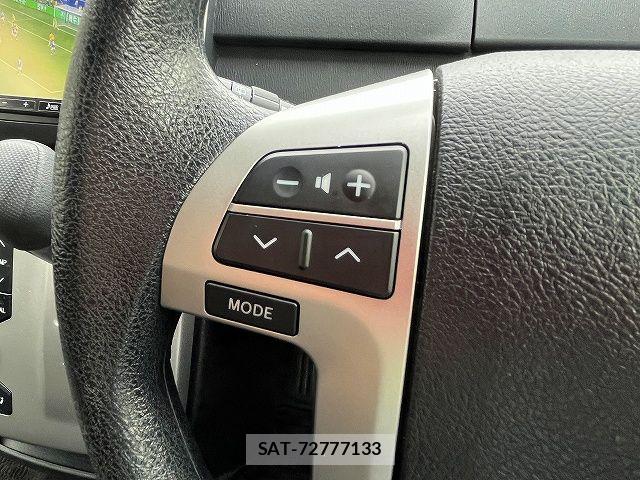 Toyota NOAH 2013-03 7878414-17