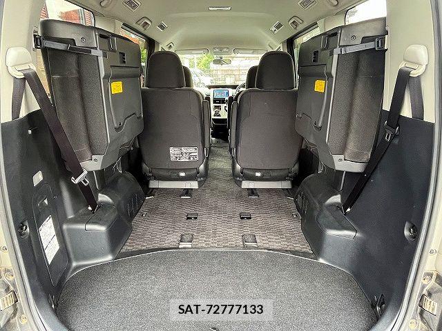 Toyota NOAH 2013-03 7878414-20