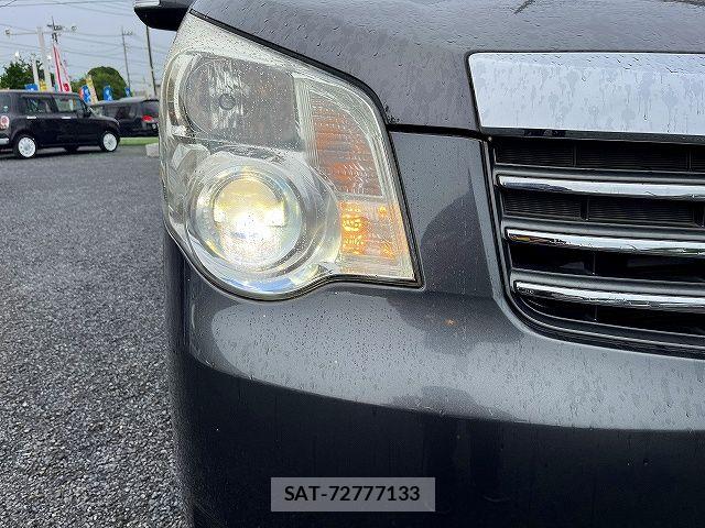 Toyota NOAH 2013-03 7878414-23
