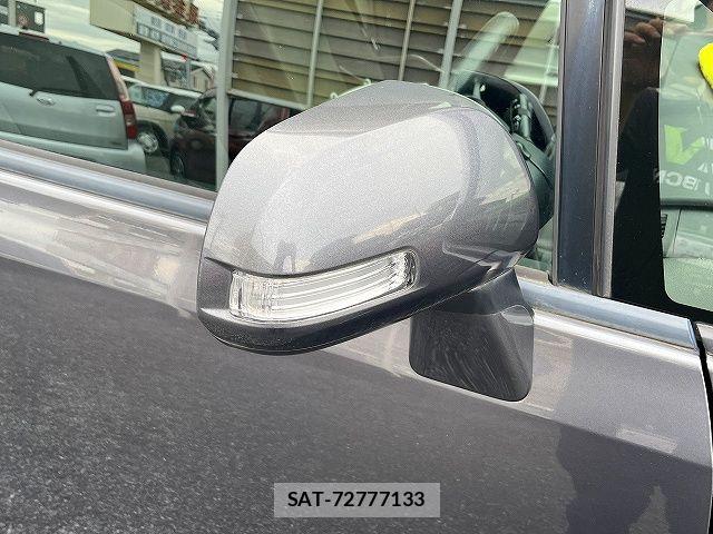 Toyota NOAH 2013-03 7878414-24