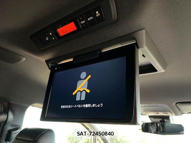 Toyota NOAH 2019-09 7878406-3