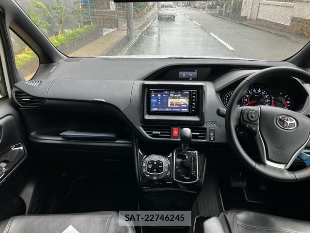 Toyota NOAH 2020-06 7878402-9