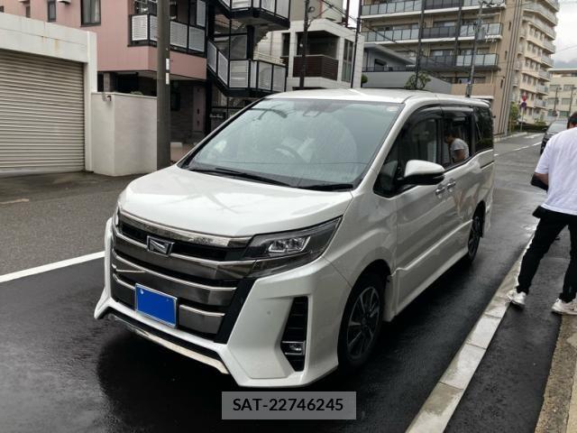 Toyota NOAH 2020-06 7878402-1
