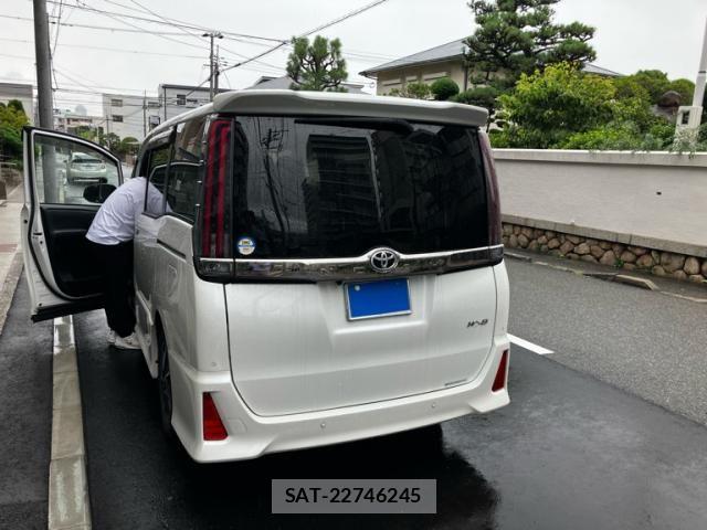 Toyota NOAH 2020-06 7878402-3