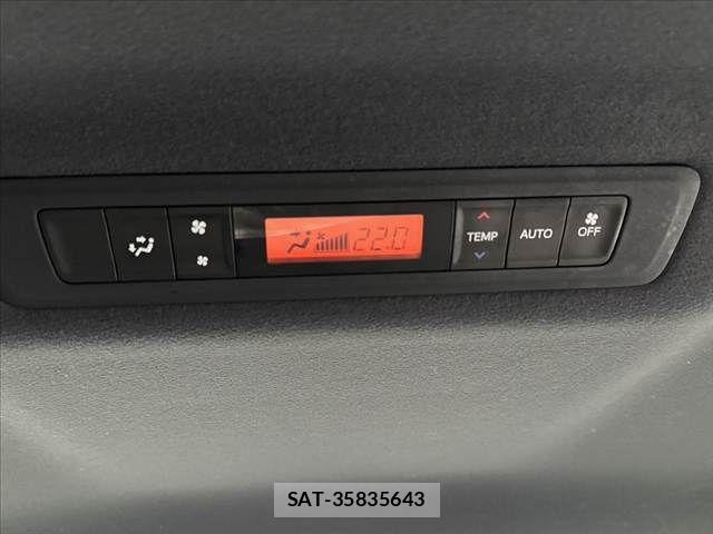 Toyota NOAH 2018-10 7878407-27