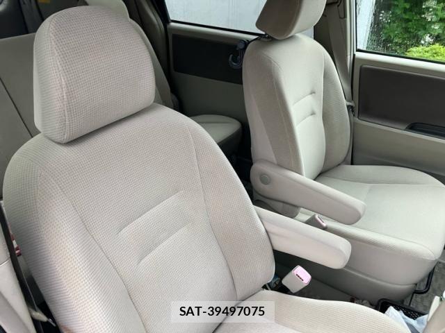 Toyota NOAH 2009-10 7878430-15