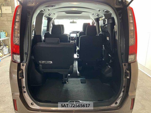 Toyota NOAH 2014-06 7878415-7