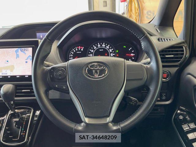 Toyota NOAH 2019-09 7878404-10