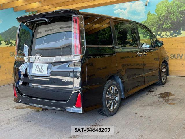 Toyota NOAH 2019-09 7878404-16