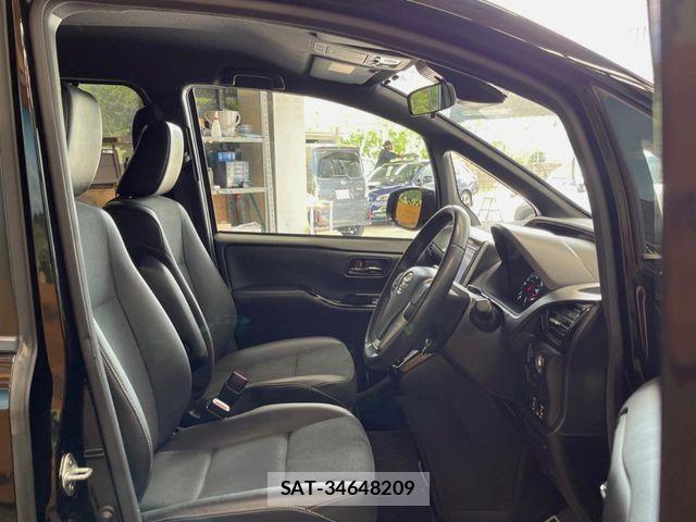 Toyota NOAH 2019-09 7878404-6