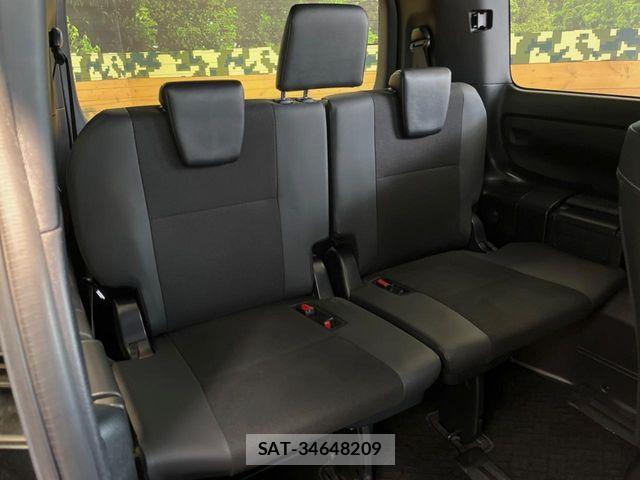 Toyota NOAH 2019-09 7878404-8