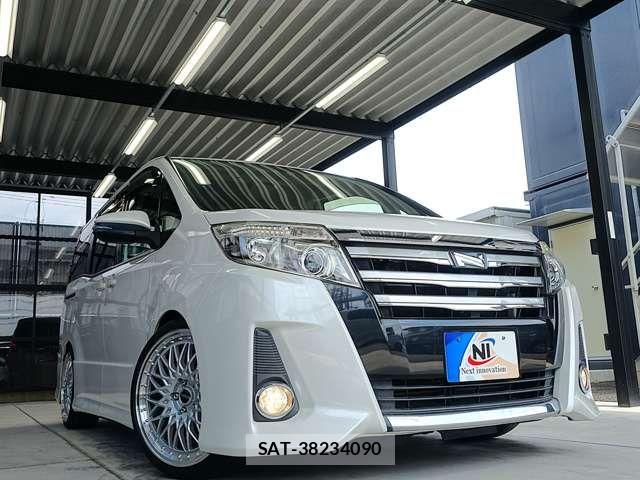 Toyota NOAH 2014-12 7878408-13