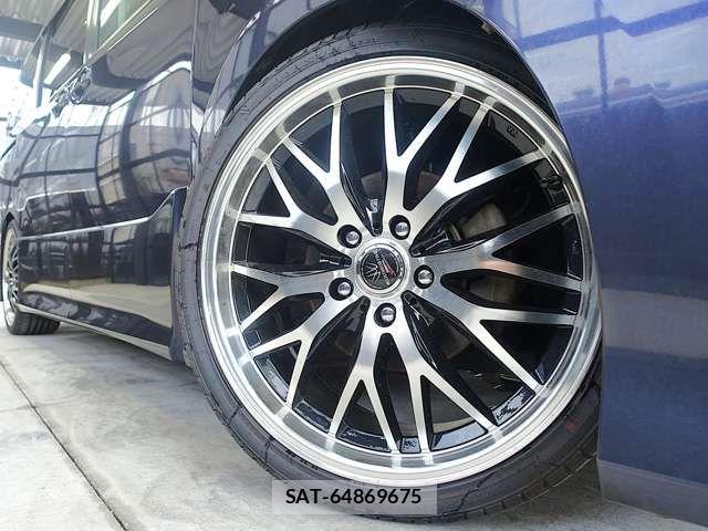 Toyota NOAH 2015-12 7878412-17
