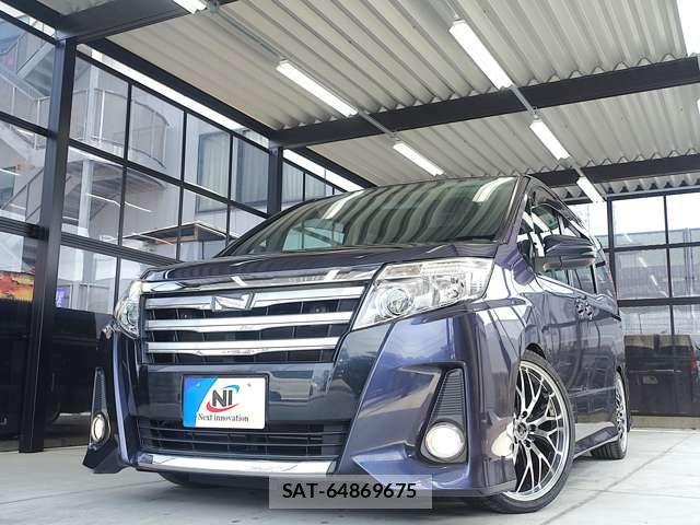 Toyota NOAH 2015-12 7878412-2