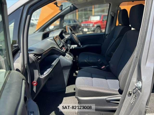 Toyota NOAH 2016-03 7878413-16