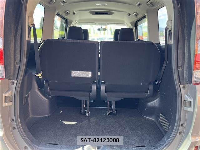 Toyota NOAH 2016-03 7878413-20