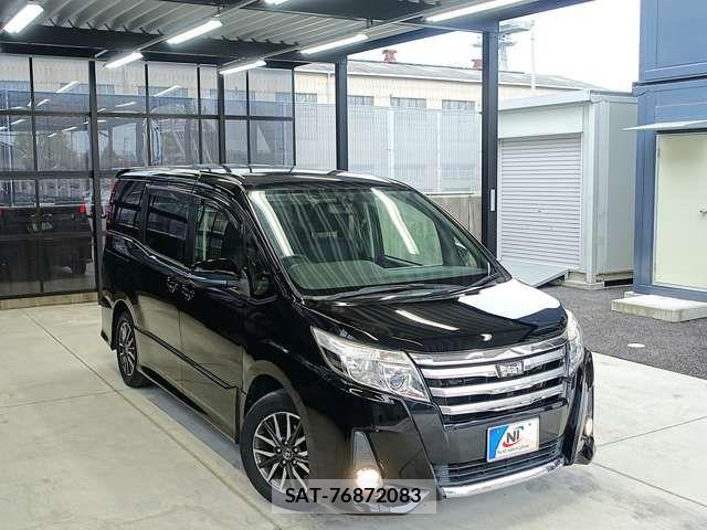 Toyota NOAH 2015-12 7878410-12