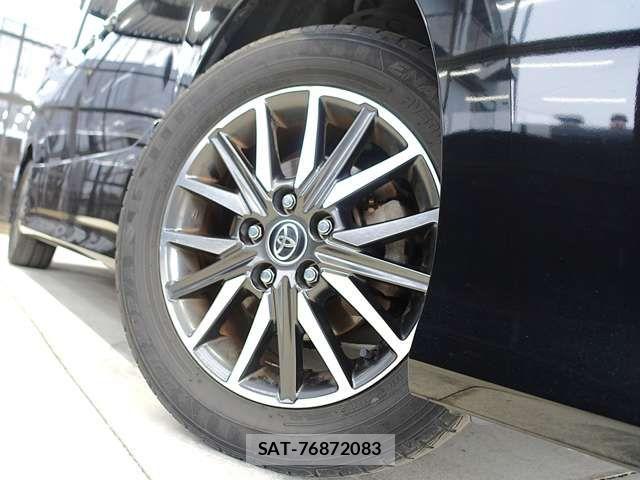 Toyota NOAH 2015-12 7878410-17