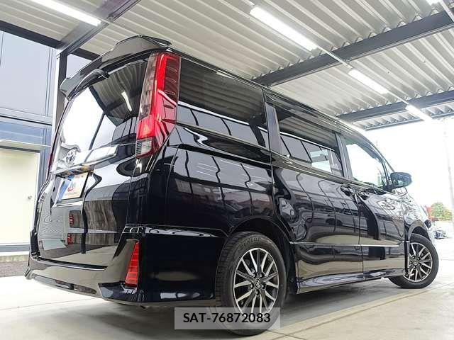 Toyota NOAH 2015-12 7878410-6