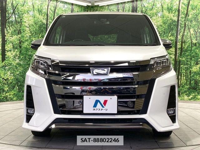 Toyota NOAH 2021-12 7878399-14