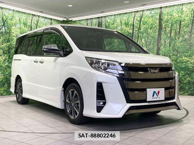 Toyota NOAH 2021-12 7878399-16