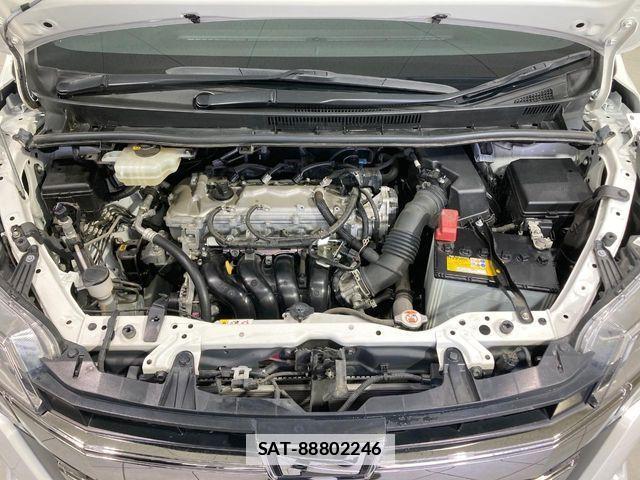 Toyota NOAH 2021-12 7878399-17