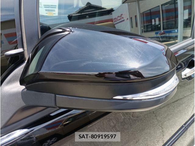 Toyota NOAH 2018-07 7878405-9