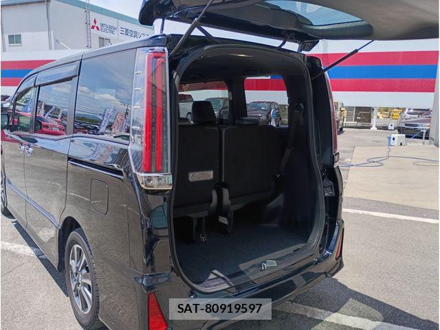 Toyota NOAH 2018-07 7878405-15