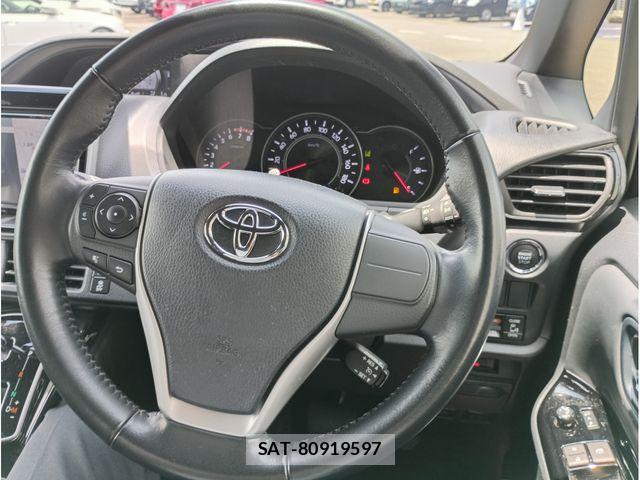 Toyota NOAH 2018-07 7878405-17