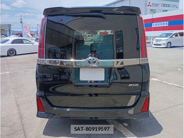 Toyota NOAH 2018-07 7878405-5