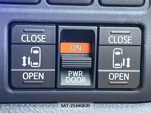 Toyota NOAH 2015-01 7903139-3