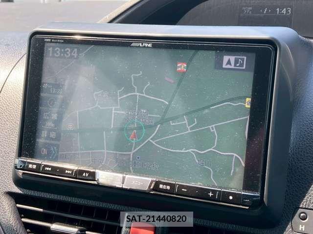 Toyota NOAH 2015-01 7903139-4