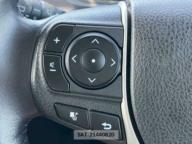 Toyota NOAH 2015-01 7903139-5