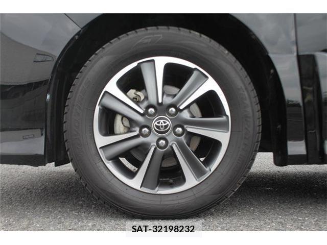 Toyota NOAH 2018-06 7903137-16