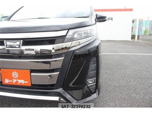 Toyota NOAH 2018-06 7903137-24