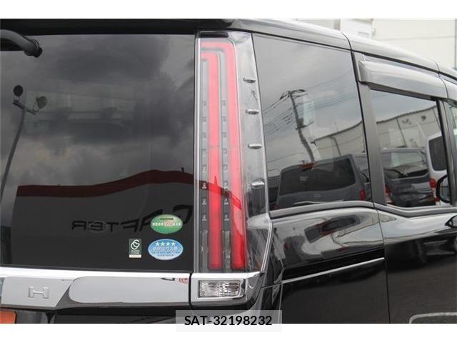 Toyota NOAH 2018-06 7903137-28