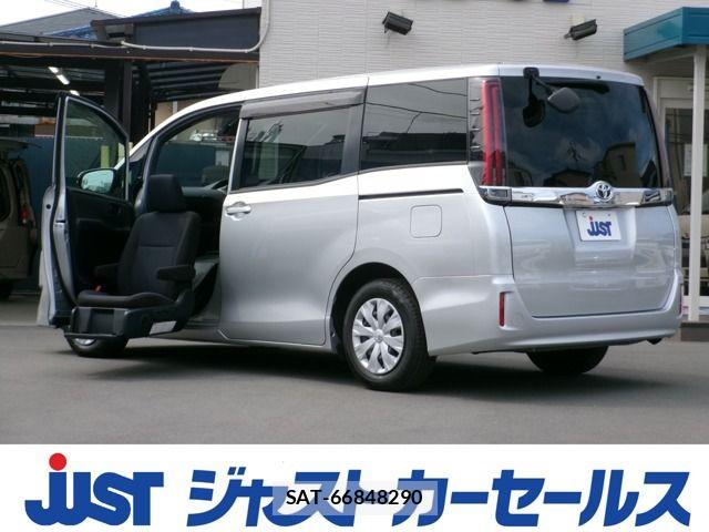 Toyota NOAH 2021-05 7903136-0