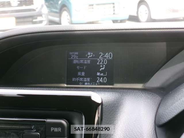 Toyota NOAH 2021-05 7903136-18