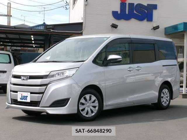 Toyota NOAH 2021-05 7903136-1