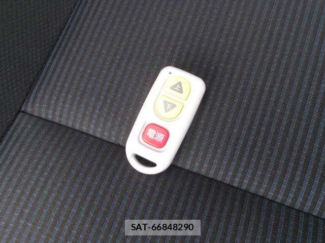 Toyota NOAH 2021-05 7903136-6