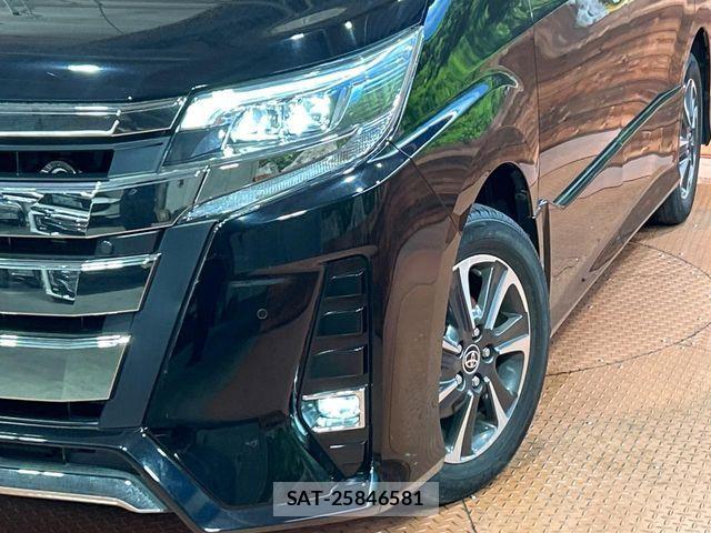 Toyota NOAH 2021-07 7903133-12