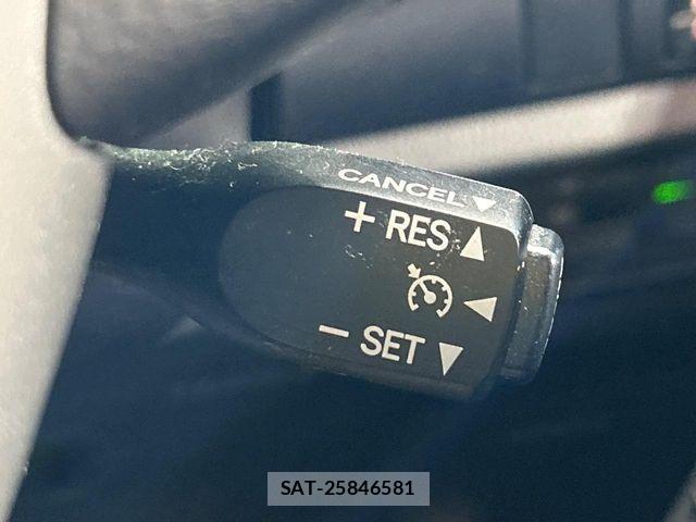 Toyota NOAH 2021-07 7903133-6