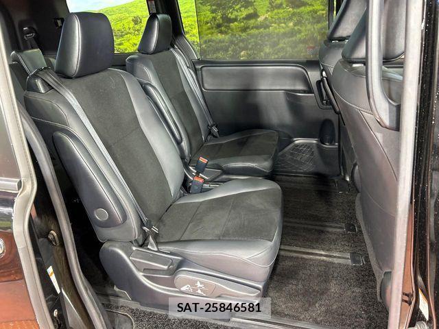 Toyota NOAH 2021-07 7903133-8
