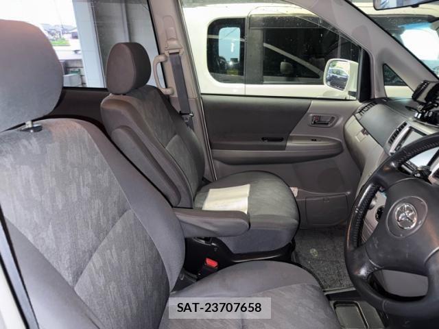 Toyota NOAH 2002-04 7903142-15