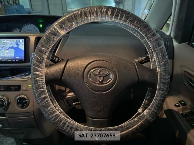 Toyota NOAH 2002-04 7903142-18
