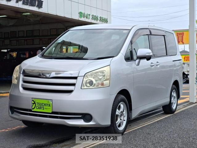 Toyota NOAH 2009-08 7903141-0