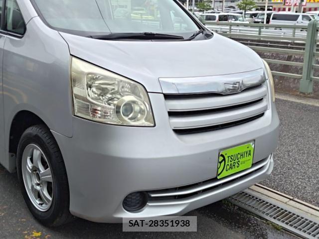 Toyota NOAH 2009-08 7903141-9
