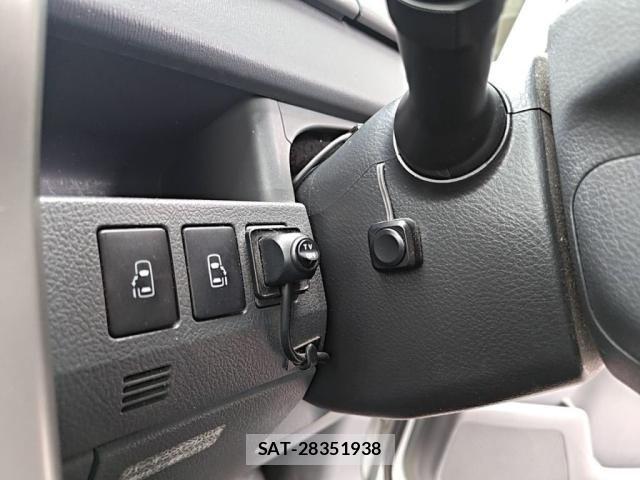 Toyota NOAH 2009-08 7903141-14